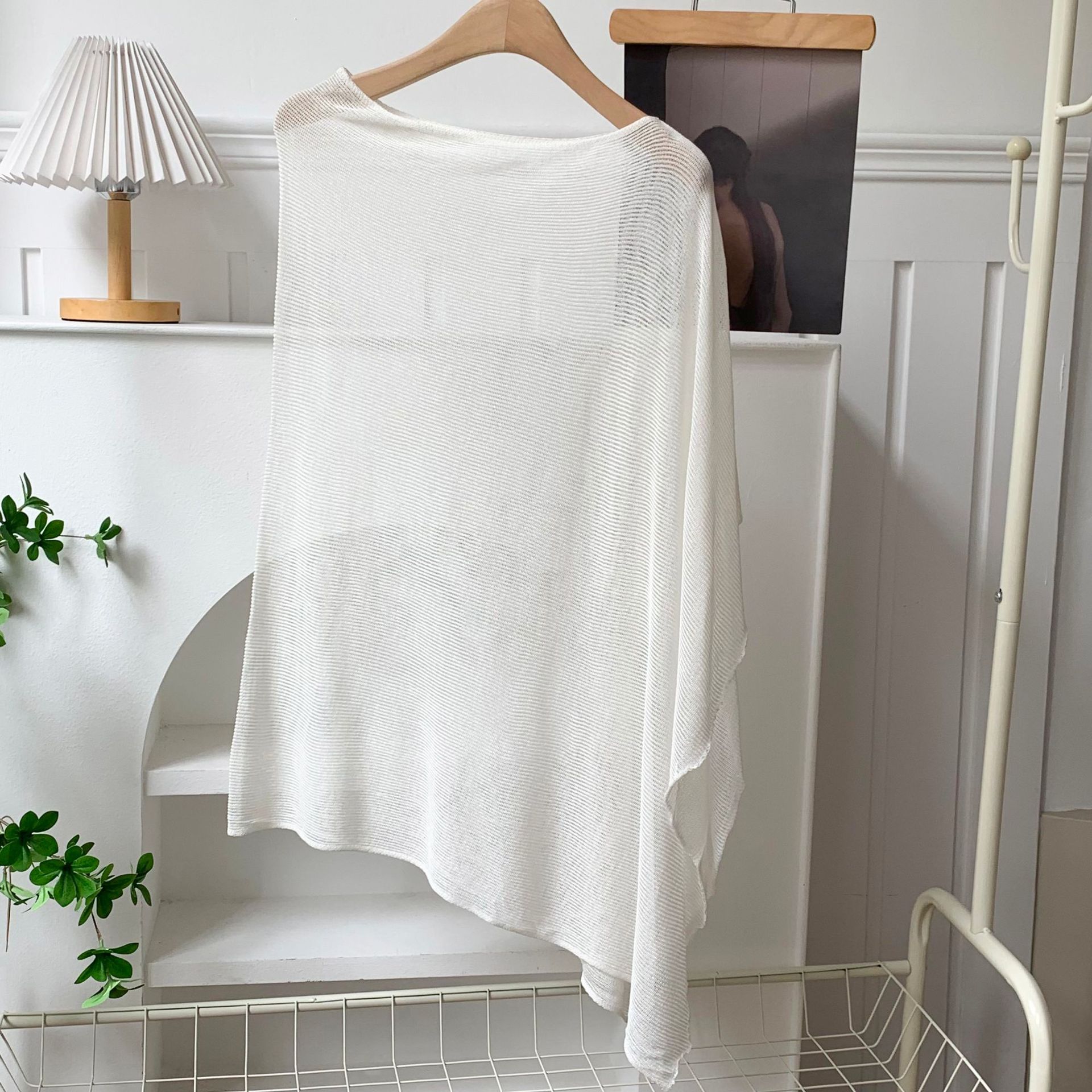 Chal para mujer, verano, nueva capa hueca transpirable de alta gama, diseño irregular, temperamento, suéter superior