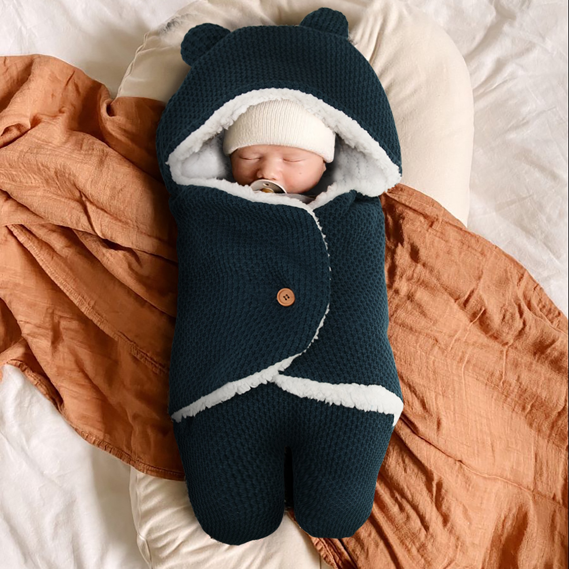 Autumn and Winter Newborn Baby Sleeping Bag Thickened Velvet Anti-Jump Sleeping Bag Baby Anti-Kick Quilt Stroller Warm Sleeping Bag