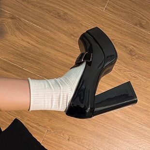 ��ɫ������߸�ЬŮ2024�����¿�ָ���ʽ������jk�űȘ���Ь��Ь