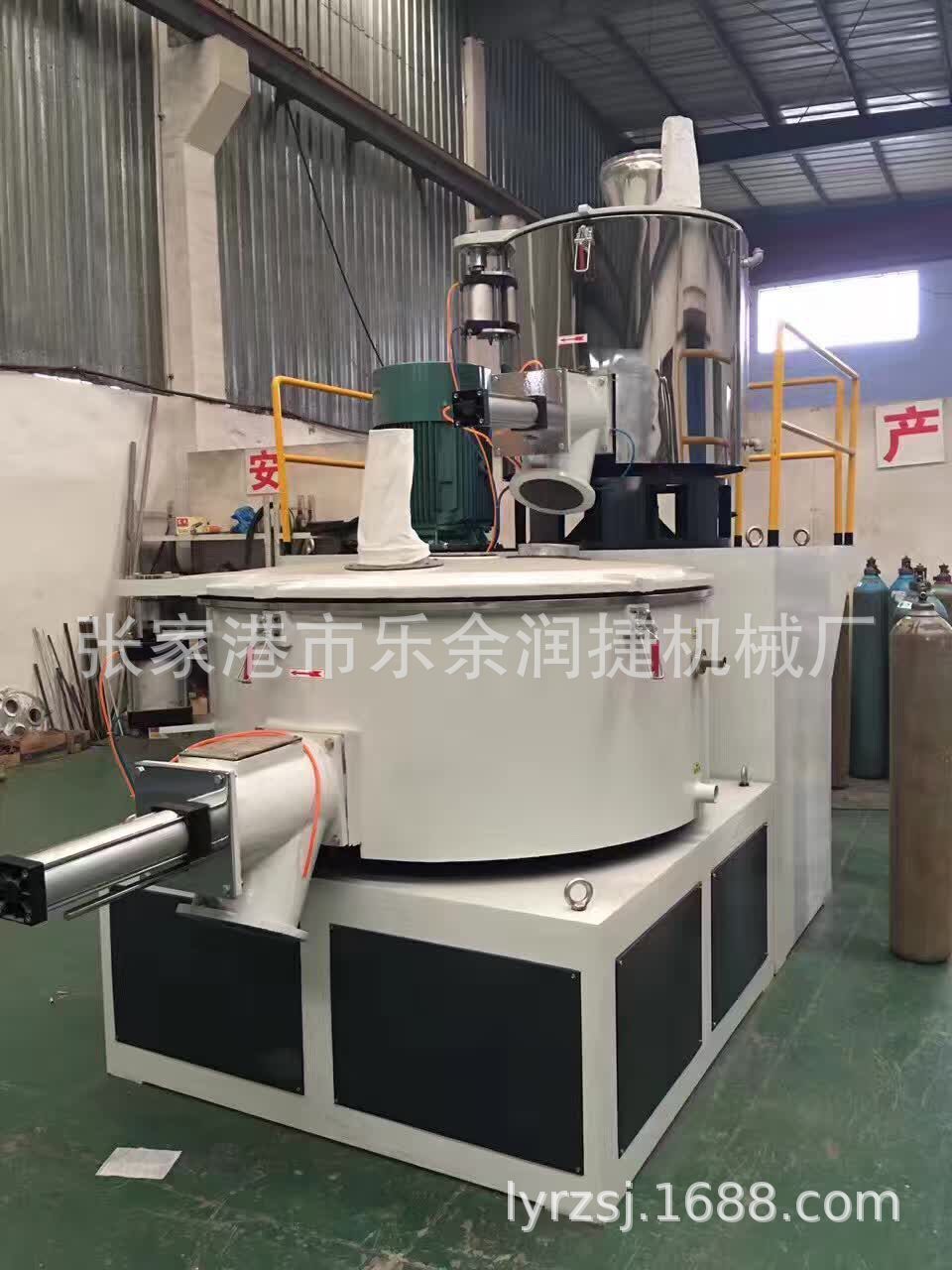 供应高速混合机 大中小型高速混合机组 【300/600高速混合机】