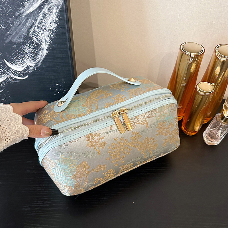 中国風化粧ポーチ 大容量化粧品収納バッグ 旅行用ポータブル洗面用具バッグ 刺繍入り旅行用収納|undefined