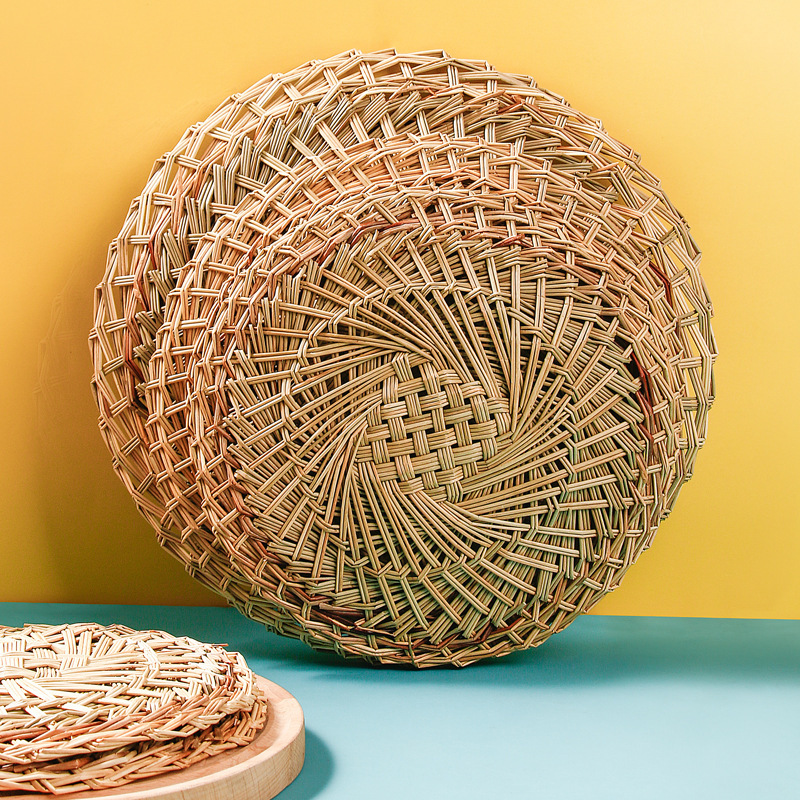 Al por mayor bolos al vapor almohadilla de aguja de pino almohadilla de hierba redonda tejida a mano cabeza de bolos al vapor cojín de jaula pequeña cojín de bolos de paleta