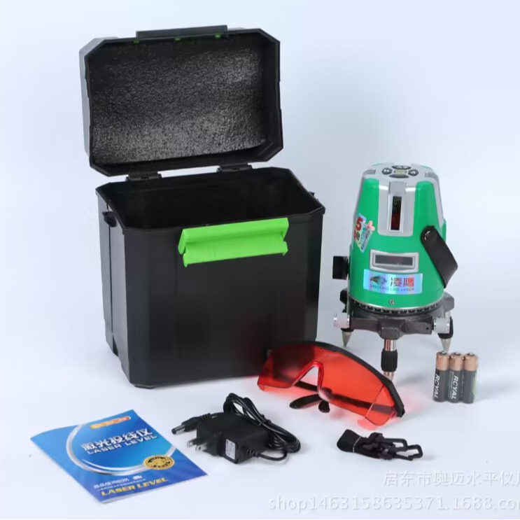 厂家供应水平仪可调粗细激光红外线贴墙仪调节亮度平贴地仪