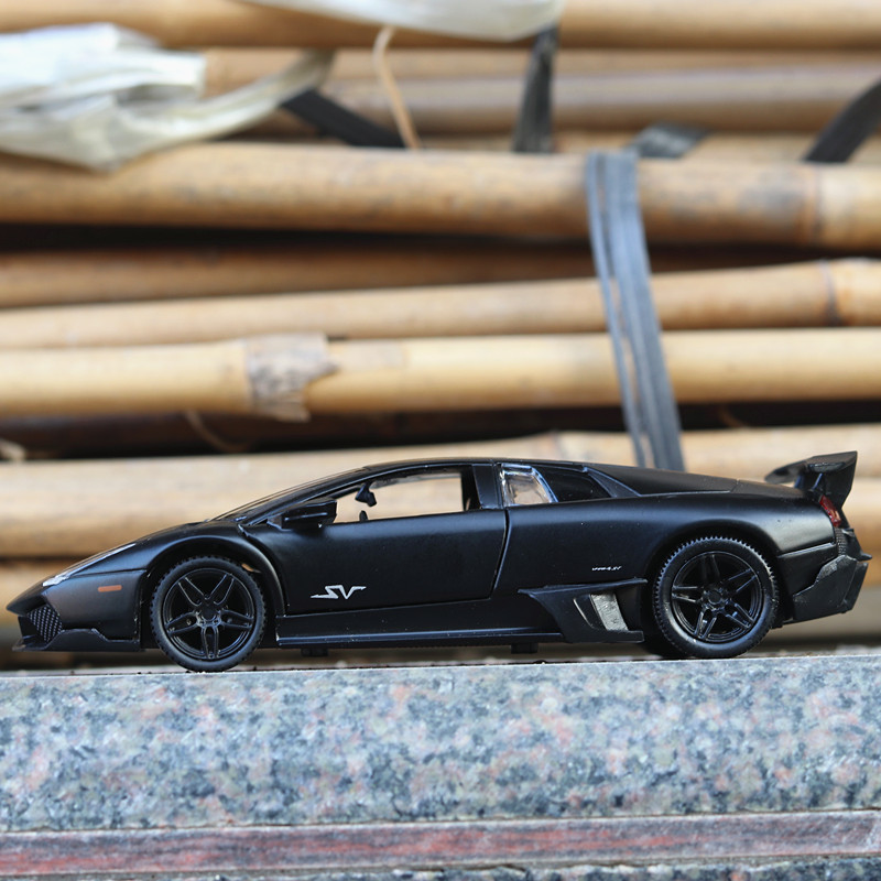 (Boxed) authorized sports car Batman car model simulation car Sports car racing model car Southeast Asia hot toys (Boxed) authorized sports car Batman car model simulation car Sports car racing model car Southeast Asia hot toys