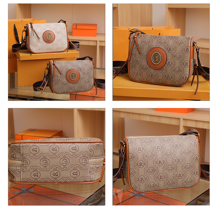 Women's Shoulder Bag With Antique Print And Wide Strap Small_voghion.com