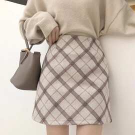 小香风毛呢格子半身裙女秋冬高腰包臀a字短裙子显瘦小个子一步裙