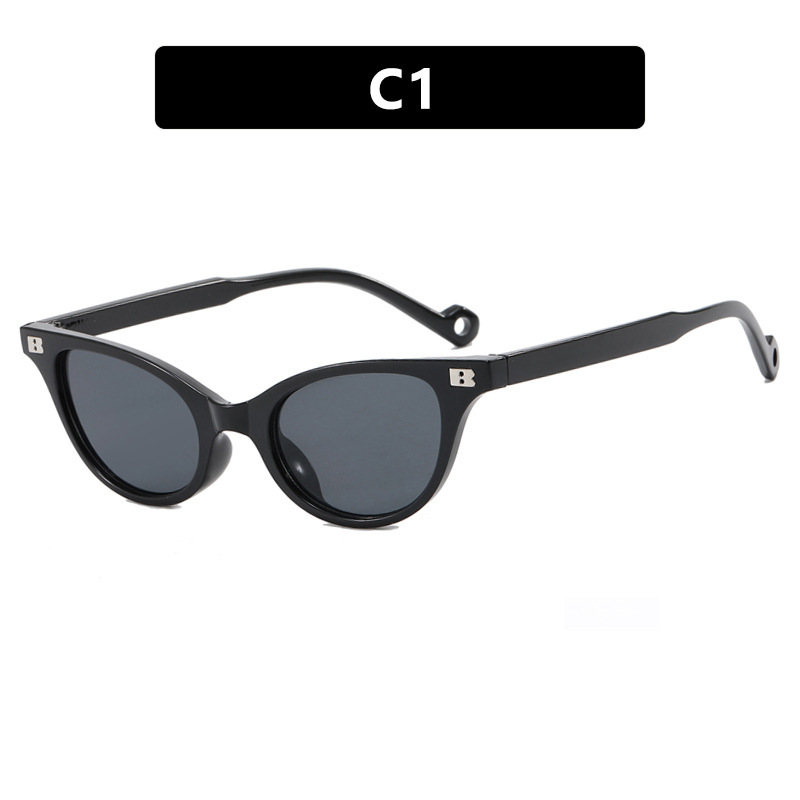 Gafas de sol con letra de ojo de gato de marco pequeño para hombres y mujeres, tiro callejero de moda europea y americana, gafas de sol de protección solar al aire libre Sunglasses