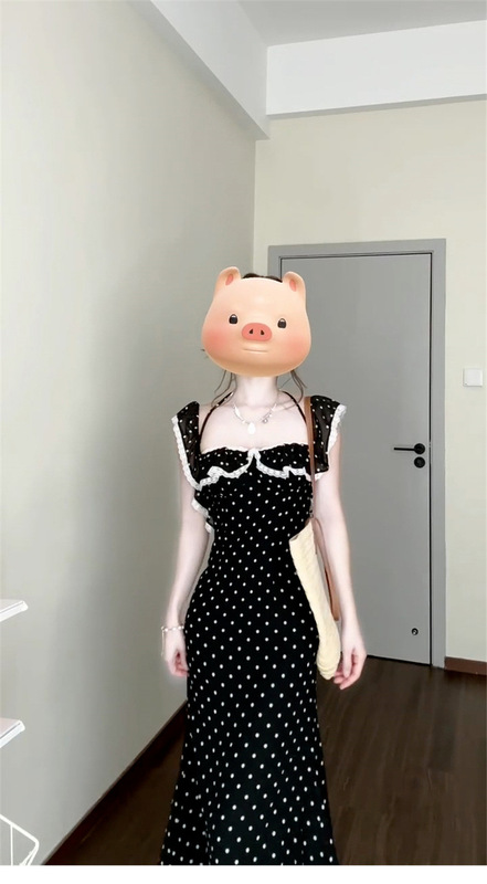 French Tea Break Square Neck Lace Ruffle Polka Dot Dress Women's Summer 2025 New Backless Waist Long Skirt French Tea Break Square Neck Lace Ruffle Polka Dot Dress Women's Summer 2025 New Backless Waist Long Skirt