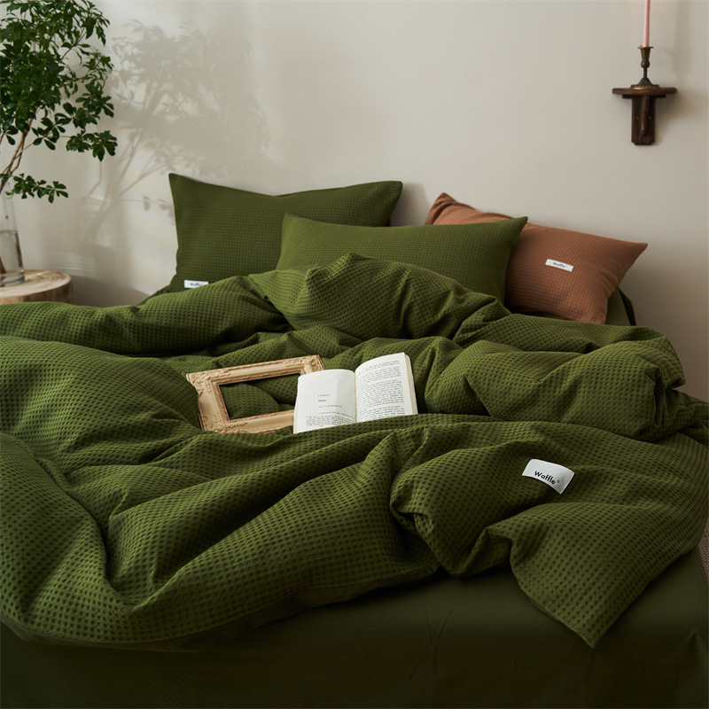 Set di biancheria da letto in stile nordico, a tinta unita, con trama a nido d'ape, delicata sulla pelle ed elegante, ideale per la camera da letto. Composizione: tre pezzi._voghion.com