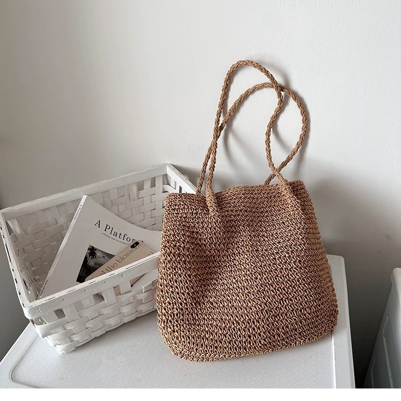 Handgevlochten rotan schoudertas met lederen afwerking_voghion.com