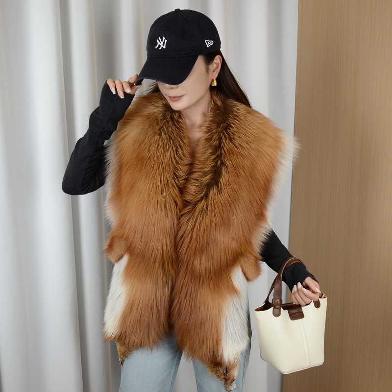 狐狸毛皮草马甲女秋冬新款轻奢保暖背心外套时尚百搭无袖坎肩