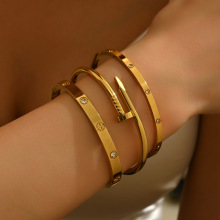 �¿羳�ٴ���ڌ������~�ݲ��P� ���CŮ���s�r��ͨ��18K���僿�