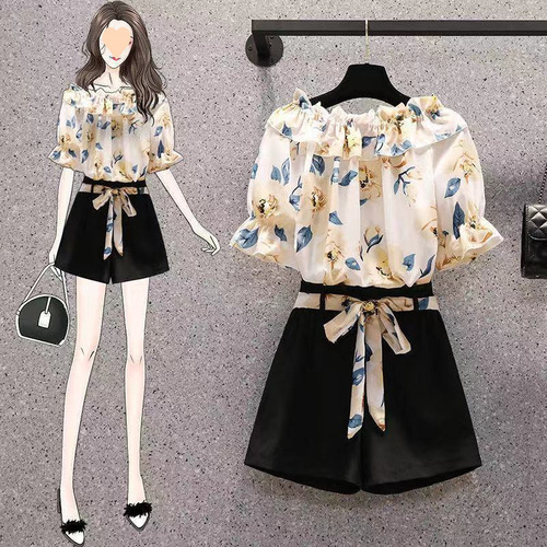 Larger size summer women's floral short-sleeve chiffon blouses and shorts sets for summer, slightly plus-size one-piece stylish two-piece sets