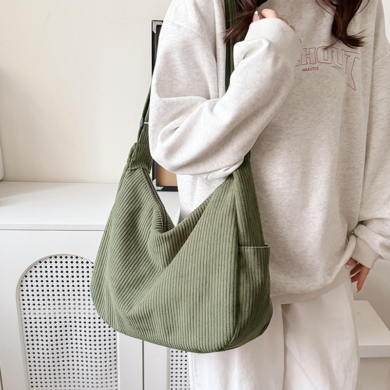 2026 New Versatile Retro Single-Shoulder Commuter Bag Large Capacity Casual Crossbody Corduroy Tote Bag Fashionable Women's Bag