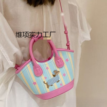 С���OӋ�r�жY���D�c��ˮͰ������¿��˻@��б������ذ��o