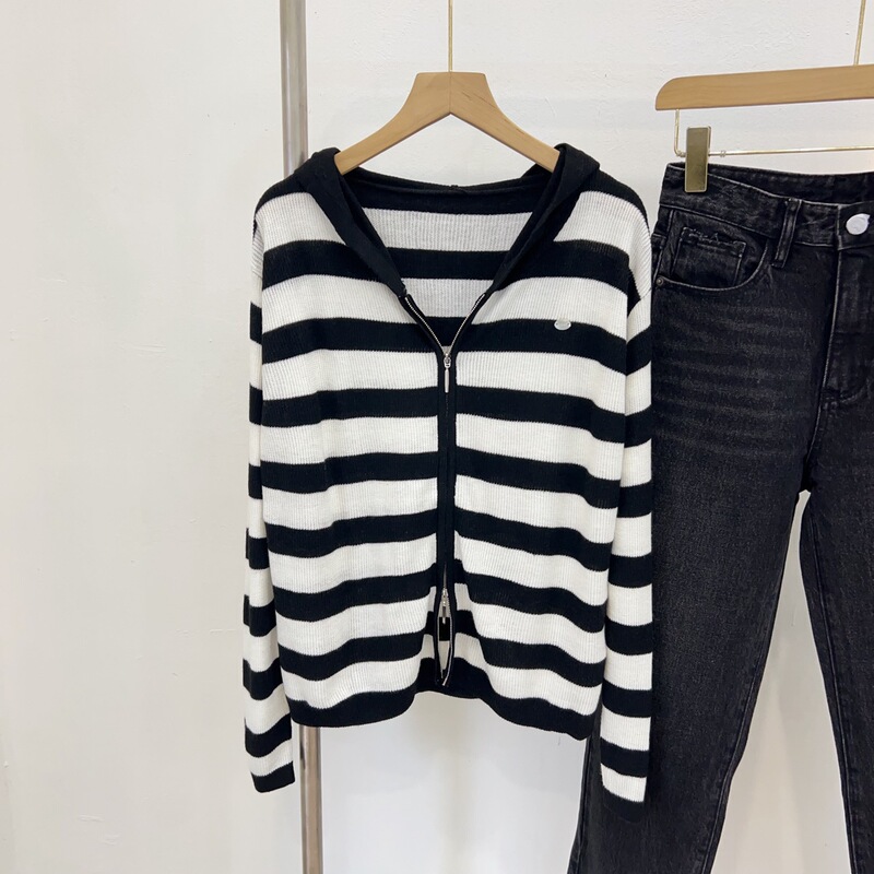 Yc9135 Contains Sheep Wool! 2026 New Korean Version Weekend Apm Striped Ins Hooded Knitwear, Non-Returnable and Non-Exchangeable