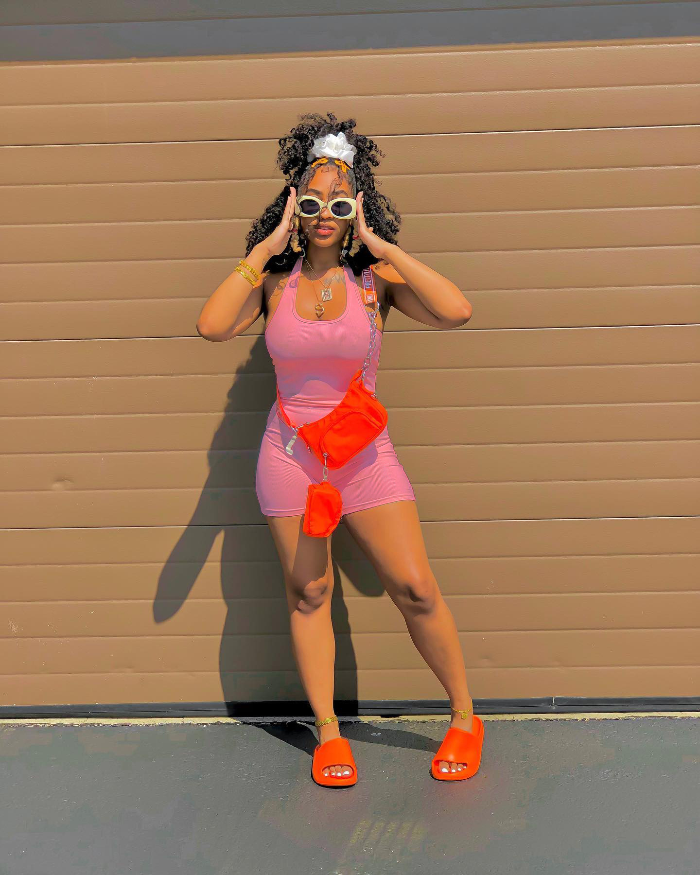 A5302 Tuta da donna casual estiva tinta unita con collo appeso_voghion.com