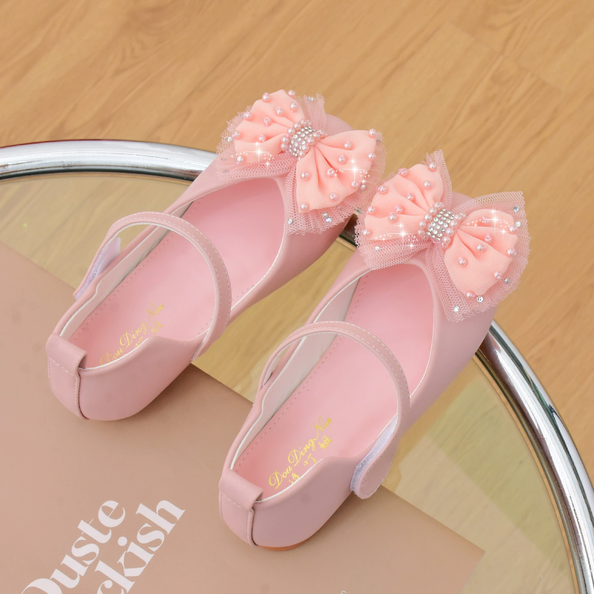 Обувь принцессы для девочек, весенне-Осенняя обувь из натуральной кожи с мягкой подошвой, кожаная обувь в горох для маленьких девочек, новая Однослойная обувь, детская обувь