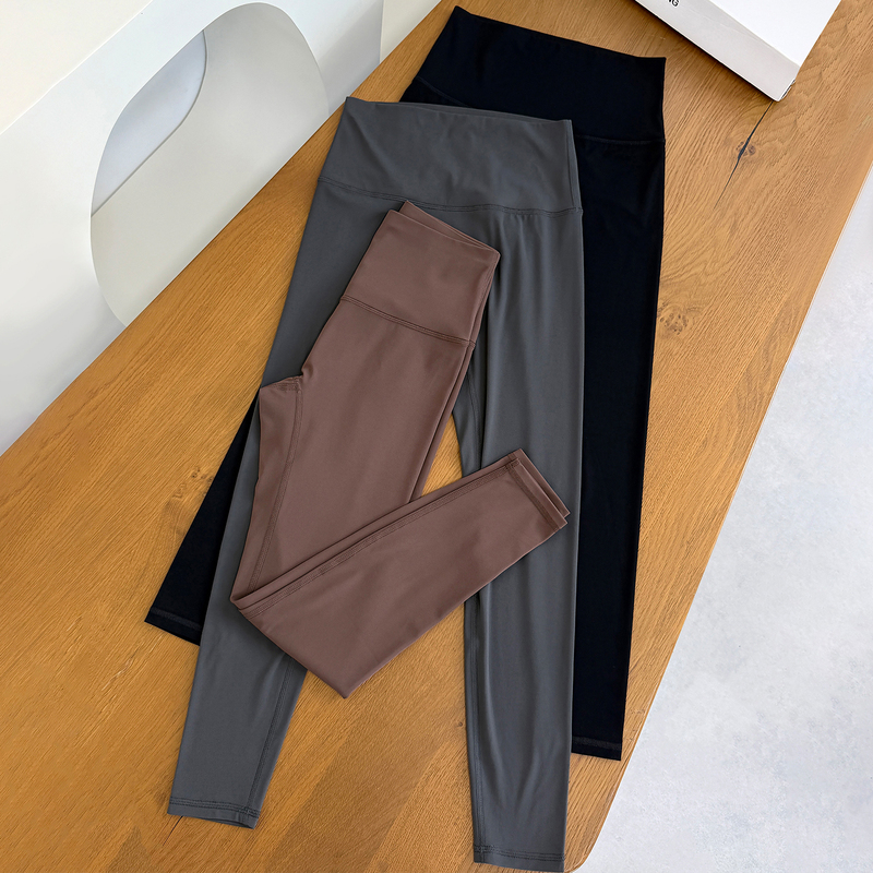 Sports waist-slimming pants, matte micro-elastic yoga pants, high-waisted butt-lifting and leg-slimming pants for women, suitable for running, fitness, and Pilates Sports waist-slimming pants, matte micro-elastic yoga pants, high-waisted butt-lifting and leg-slimming pants for women, suitable for running, fitness, and Pilates