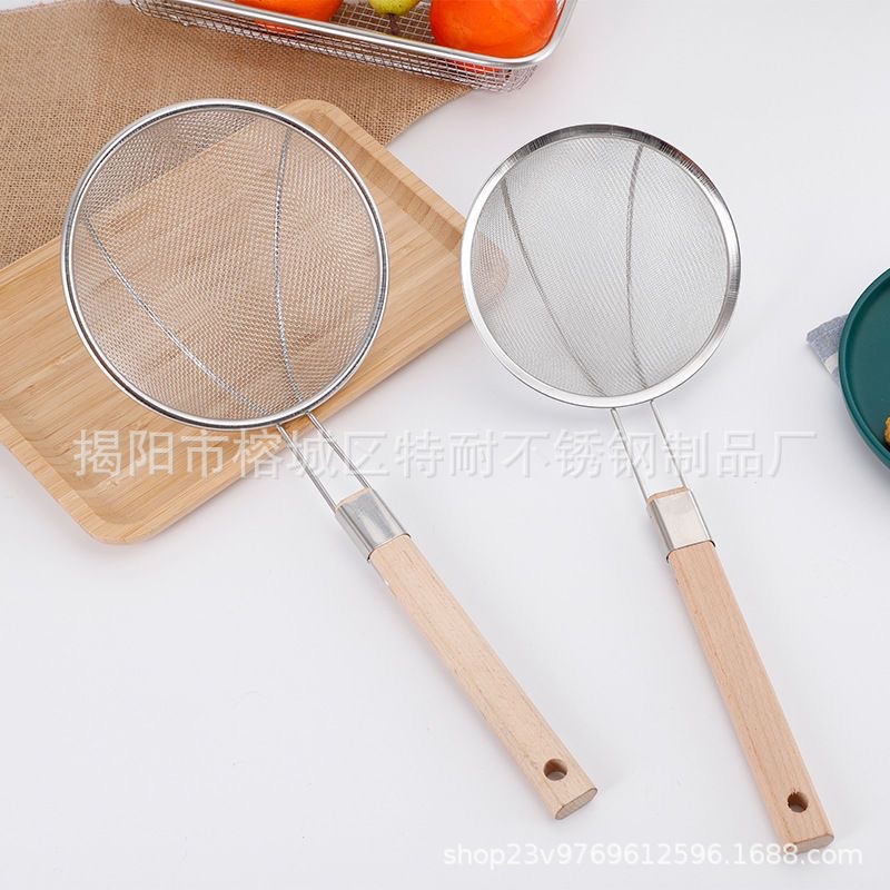 Colador de acero inoxidable con mango de madera – ideal para cocina y uso doméstico