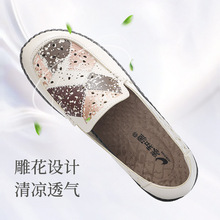 老北京布鞋女夏季新款镂空透气防滑牛筋底软底软面中老年妈妈鞋