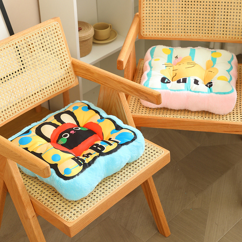 Cojín multifuncional de dibujos animados cojín de hielo de verano de estudiantes de oficina respaldo de cintura en stock al por mayor una agencia