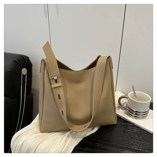 Large Capacity Commuter Bag for Women 2025 Autumn New Style Mother-Daughter Bag Retro Fashion Single Shoulder Bag Handheld Bucket Bag