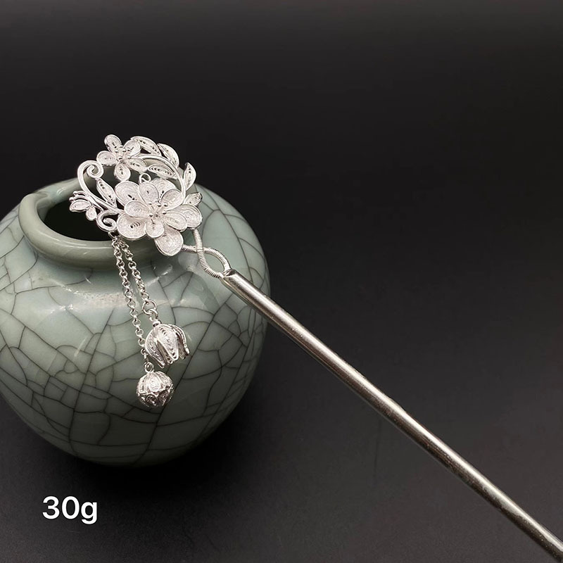 足銀の金メッキのかんざしの花の糸の工芸は花を作って蝶の漢服の新婦を引き連れます。