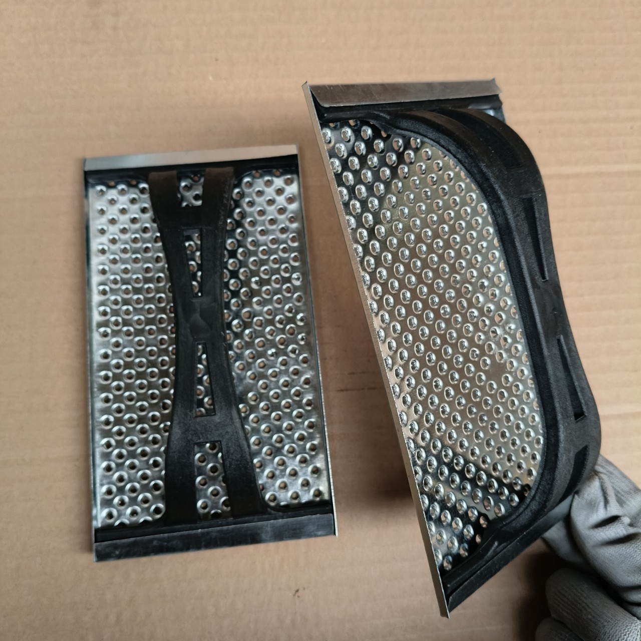 批发带眼砂纸架铁砂架拉毛架打磨器装饰工具抹泥板砂架铁板铁砂架