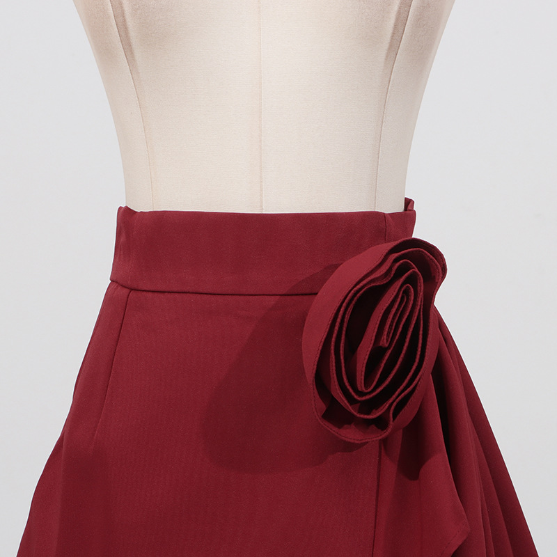 Saia midi de cintura subida saia plissada evasé com flores_voghion.com