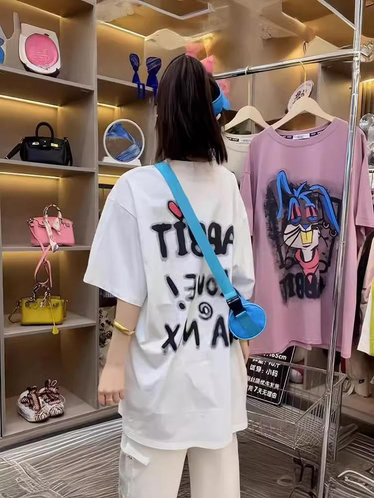 Gran tamaño gordo mm210 jin dibujos animados impresión conejo camiseta de manga corta mujer algodón cuello redondo diseño suelto sensación de nicho de moda
