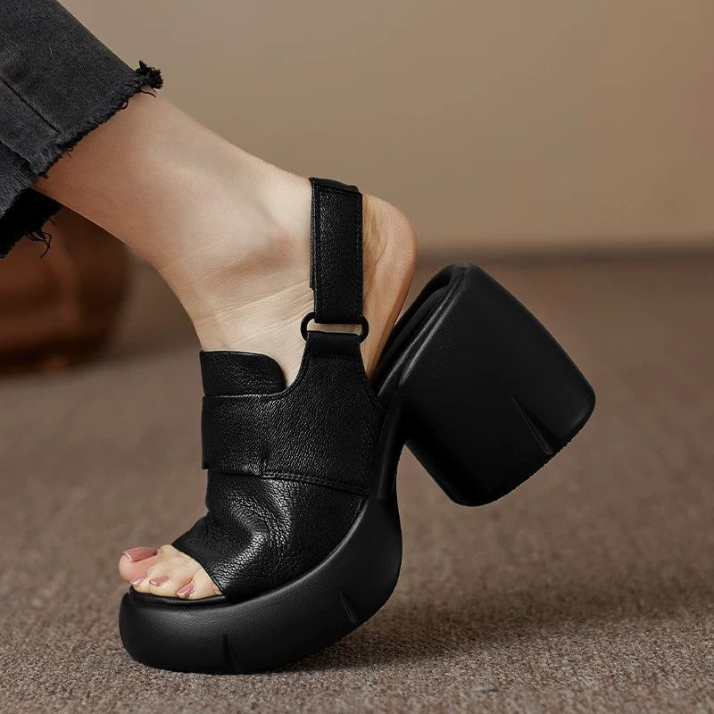2026 verano nuevo estilo cómodo versátil impermeable con una hebilla de tacones altos