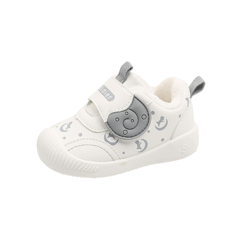 Nuevos zapatos de invierno para niños pequeños, dos zapatos de bebé de algodón para niños, zapatos de algodón cómodos de suela suave, zapatos blancos ligeros y cálidos de cuero
