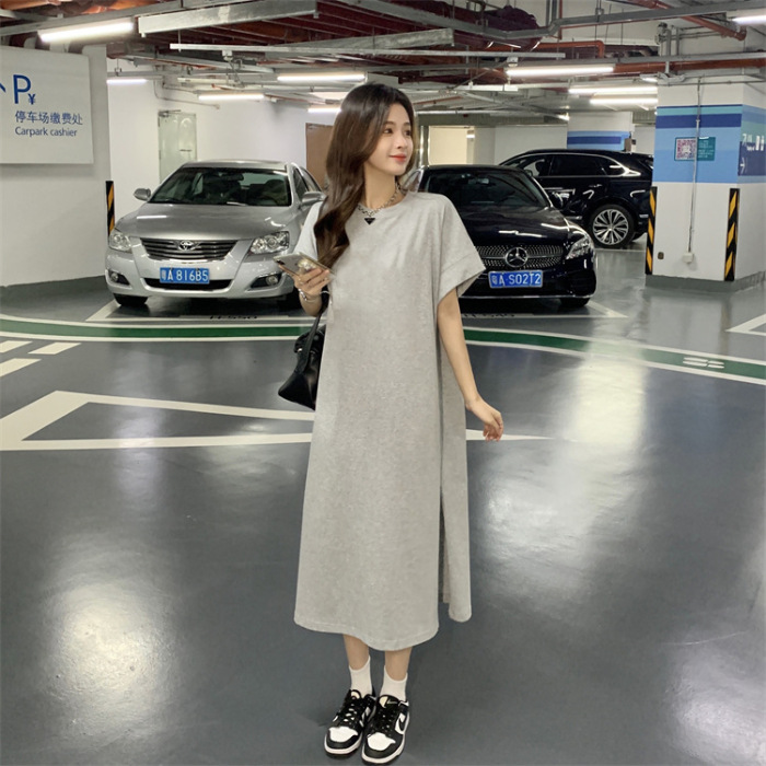 회색