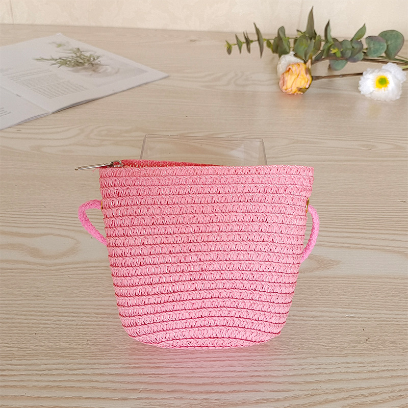 Women's Small Spring Straw Solid Color Vacation Beach Weave Lock Clasp Crossbody Bag Straw Bag display picture 10