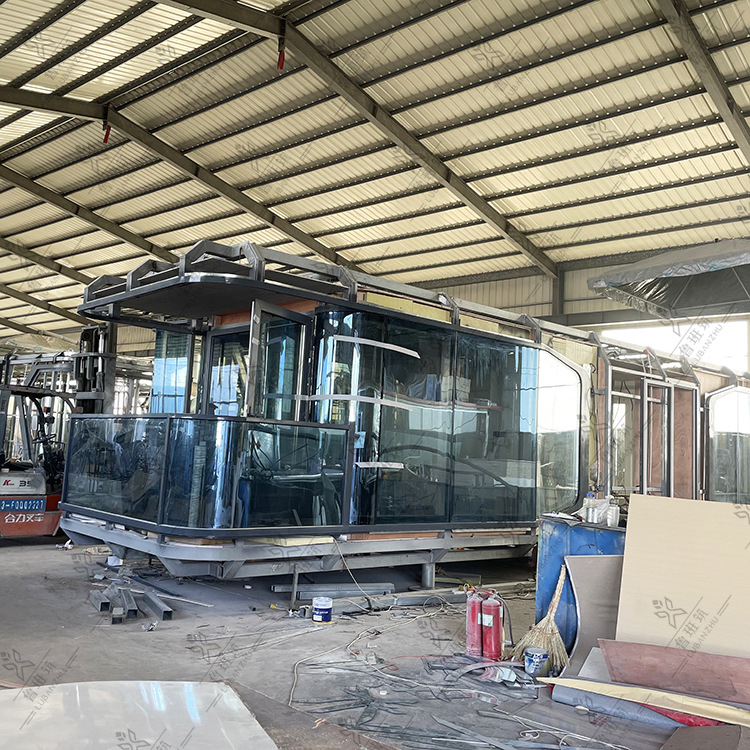 Móvil creativo B & B Resort atracciones turísticas playa Montaña Internet rojo foto Punch-en el espacio cápsula Hotel