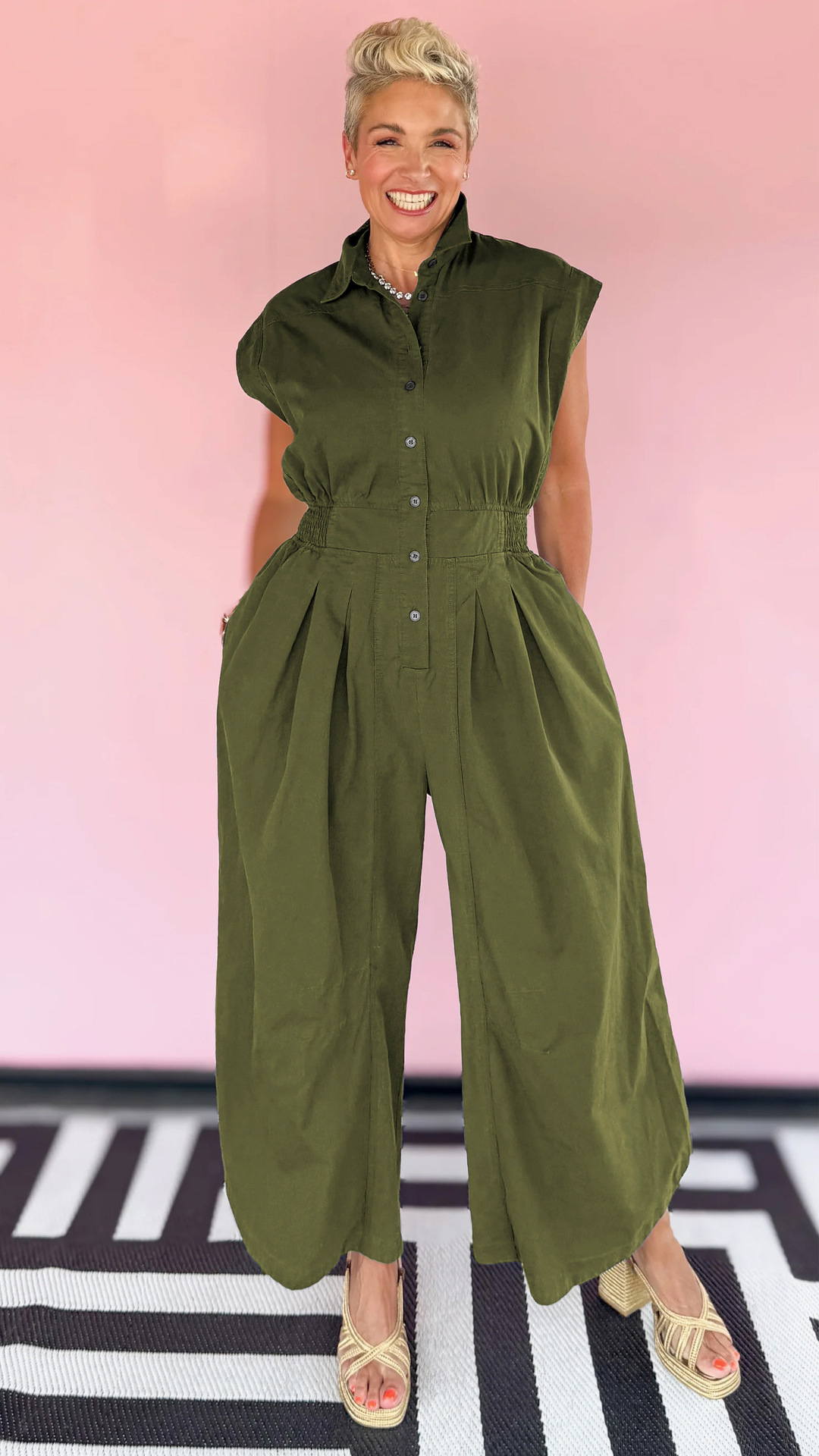 Mono mujer sin mangas con solapa y bolsillos estilo trabajo_voghion.com