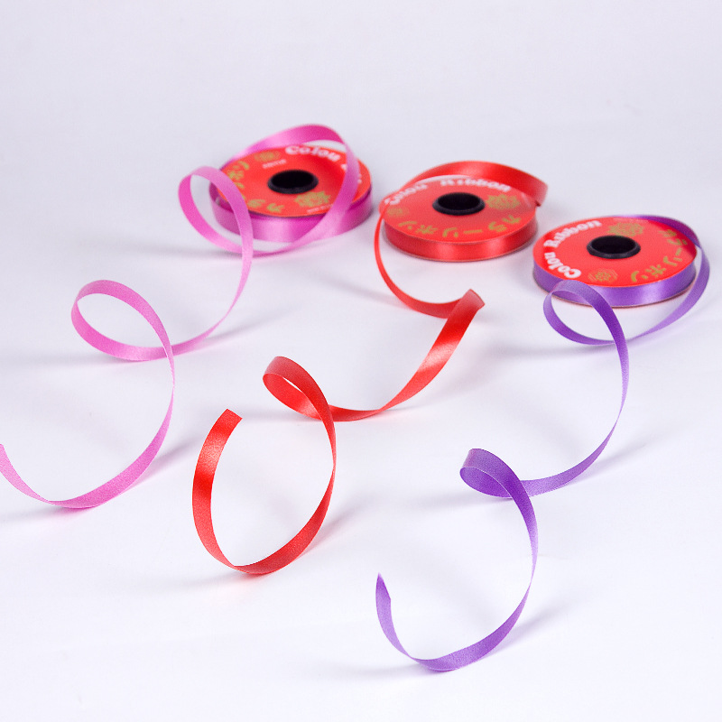 Embalaje de flores al por mayor pequeña cinta de globo cinta de colores para artículos de boda caja de regalo material de embalaje fábrica de cabello recto