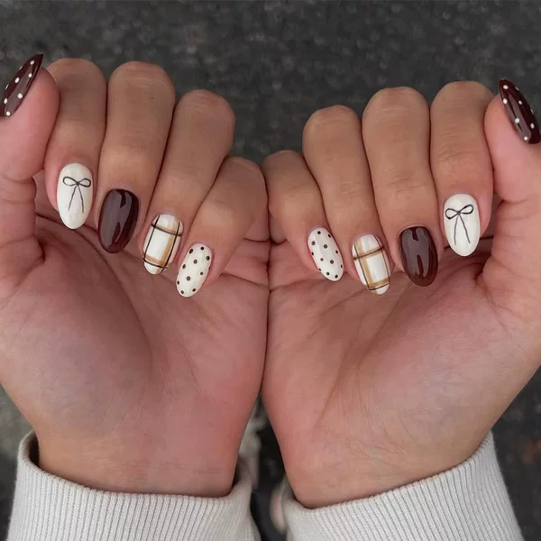 24 Pieces of Autum Cross-Border Export Warm Color Cute Bow Sweet and Exquisite Style Aesthetic Polka Dot Autum and Winter Wear Nails