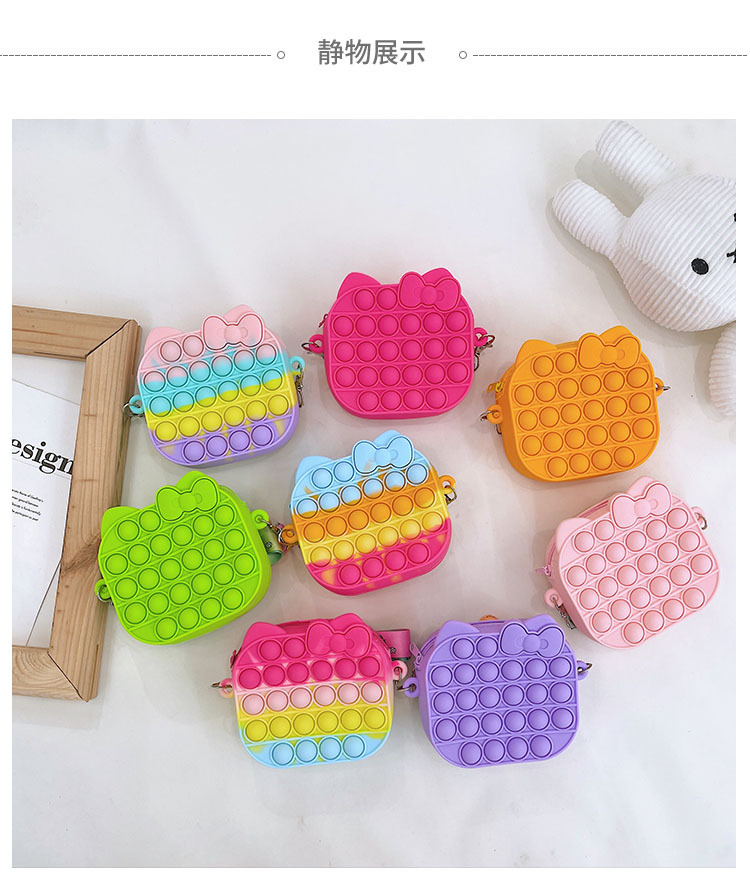 Children's Silicone Bag 2021 New Creative Decompression Small Bag Coin Purse Candy Color Messenger Bag display picture 7