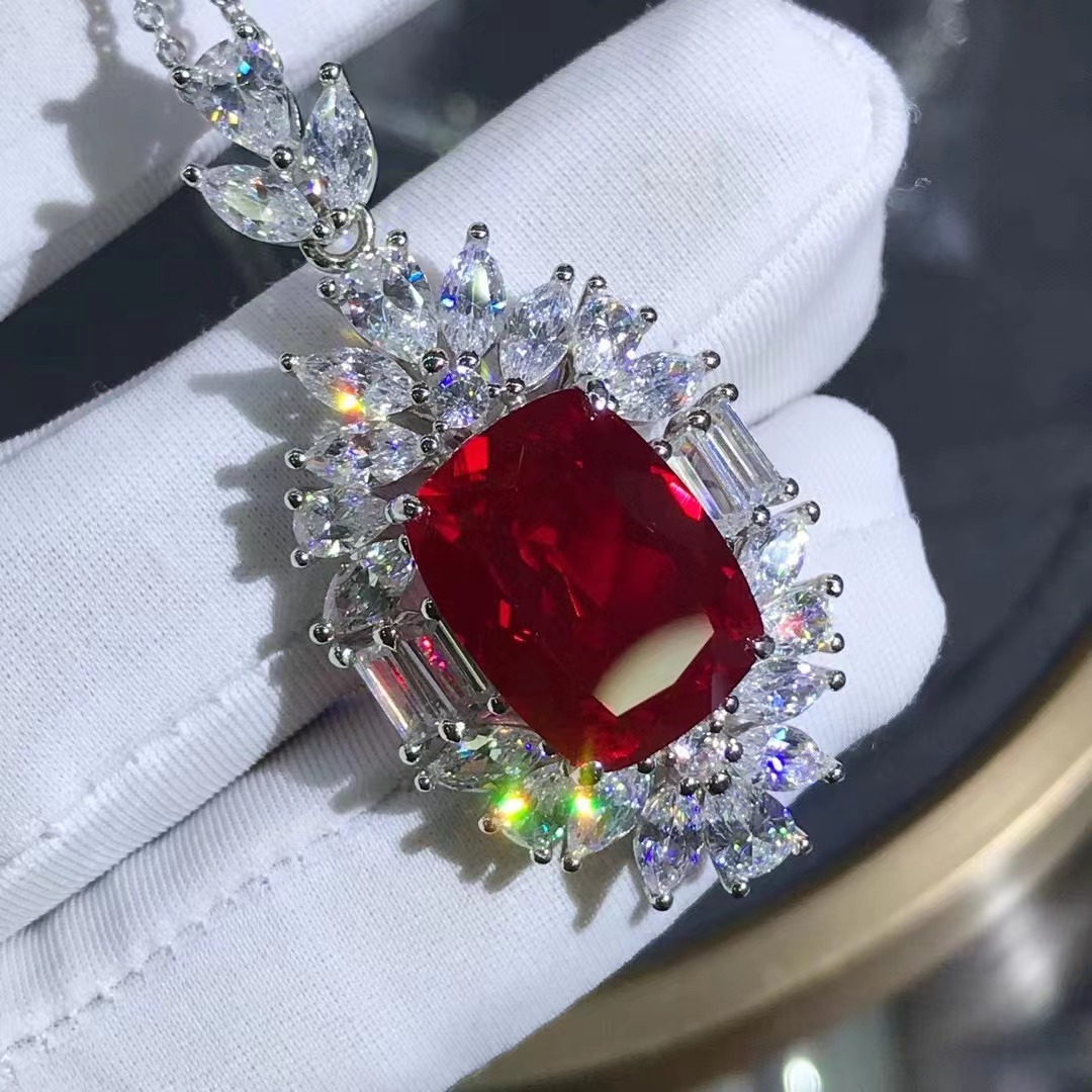 Colgante de rubí sintético de alta calidad 10 quilates VVS grado D color 3EX colgante de colgante de venta caliente transfronterizo