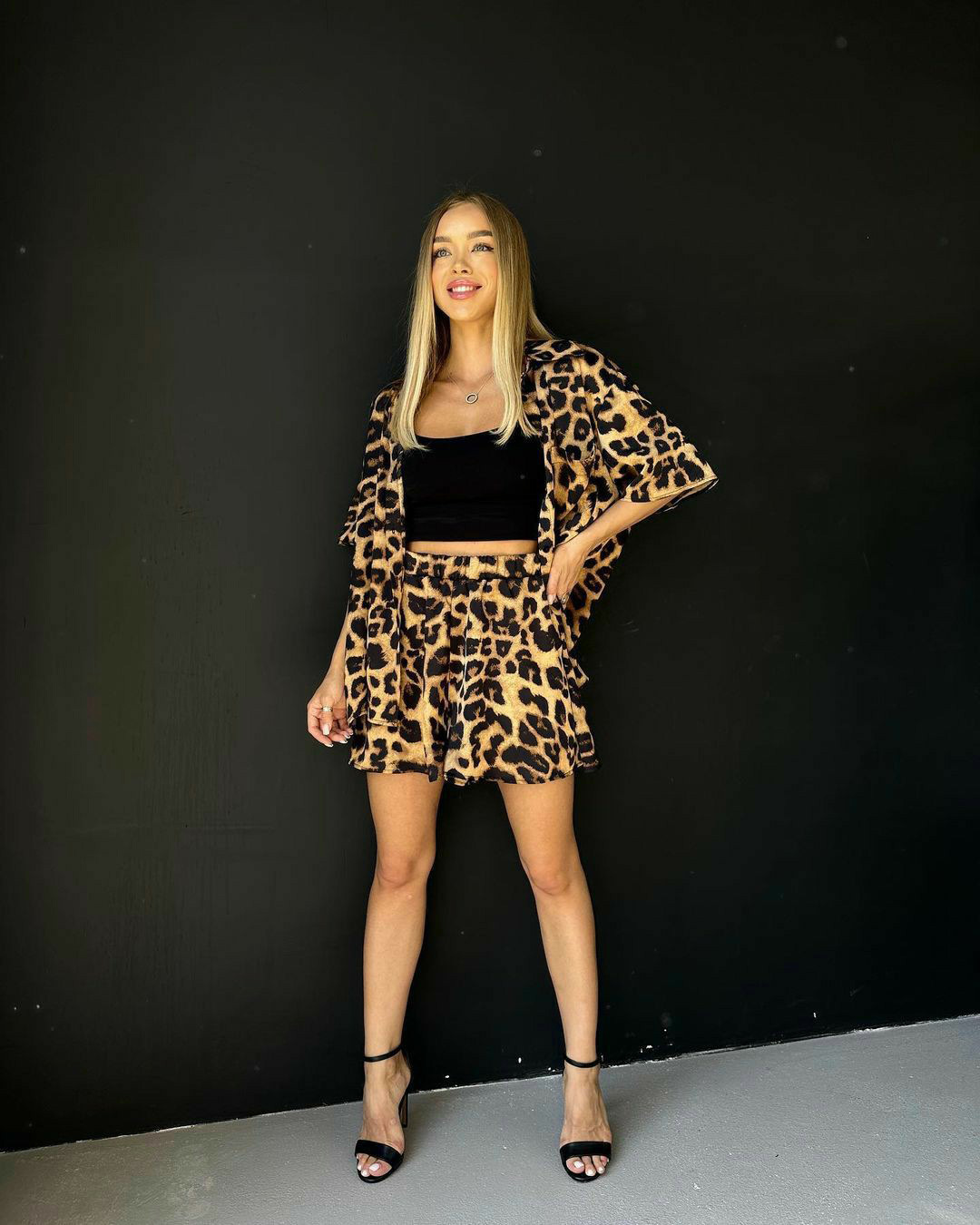 Streetwear Style Holiday Women's Streetwear Leopard Polyester Printing Button Shorts Co-ord Set Shorts Sets
