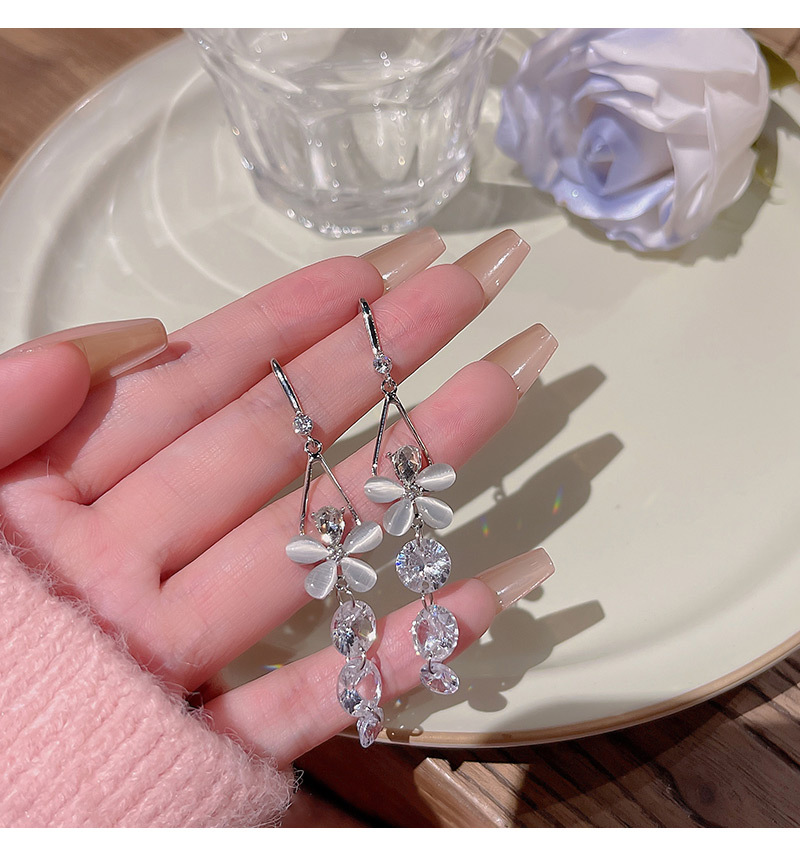 Fashion Flower Copper Plating Zircon Drop Earrings 1 Pair