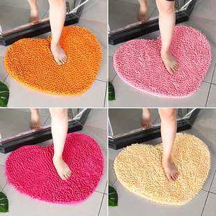 Chenille Heart-Shaped Floor Mat Carpet Door Mat Bathroom Bathroom Water-Absorbent Non-Slip Door Mat Entrance Modern Simple