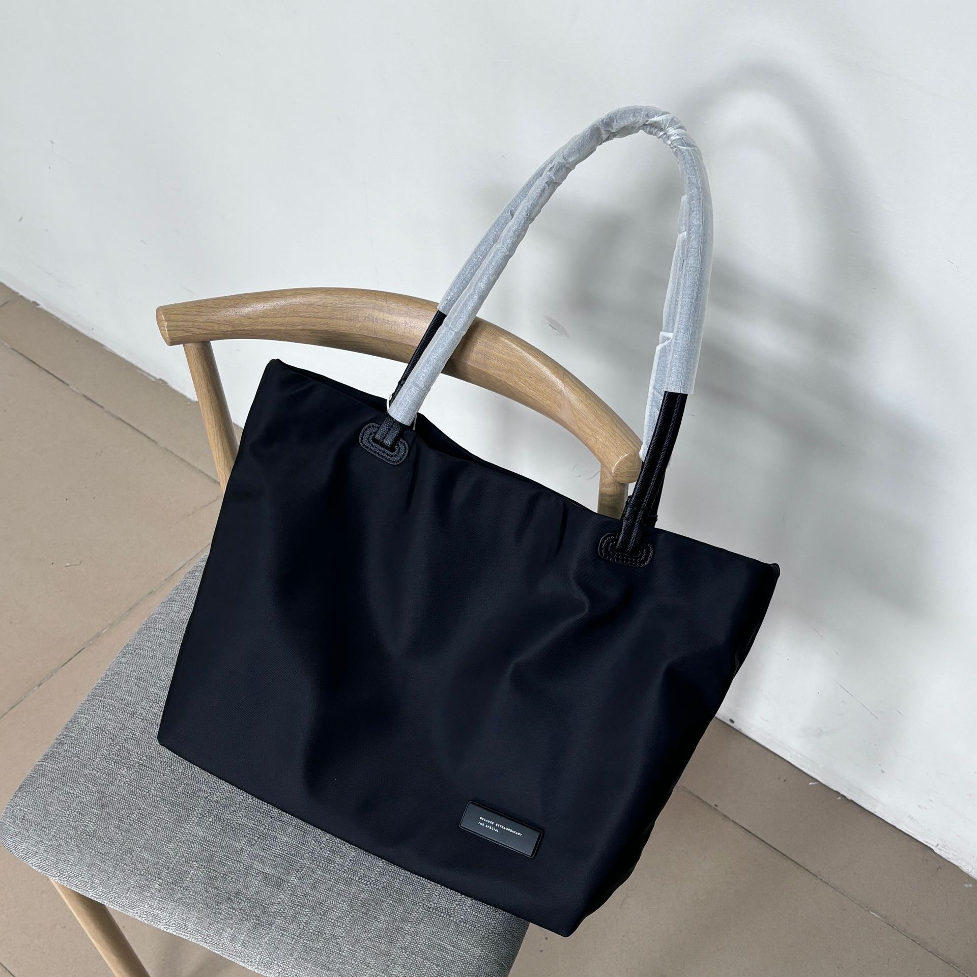 2025新款韓版簡約輕便尼龍托特包大容量通勤單肩包學生上課電腦包