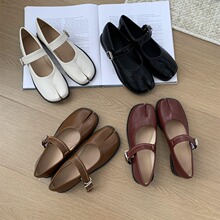 �n��chic������ը��ֺ�������Ь2026�����¿�͹Ŝ\���@��ƽ��Ь
