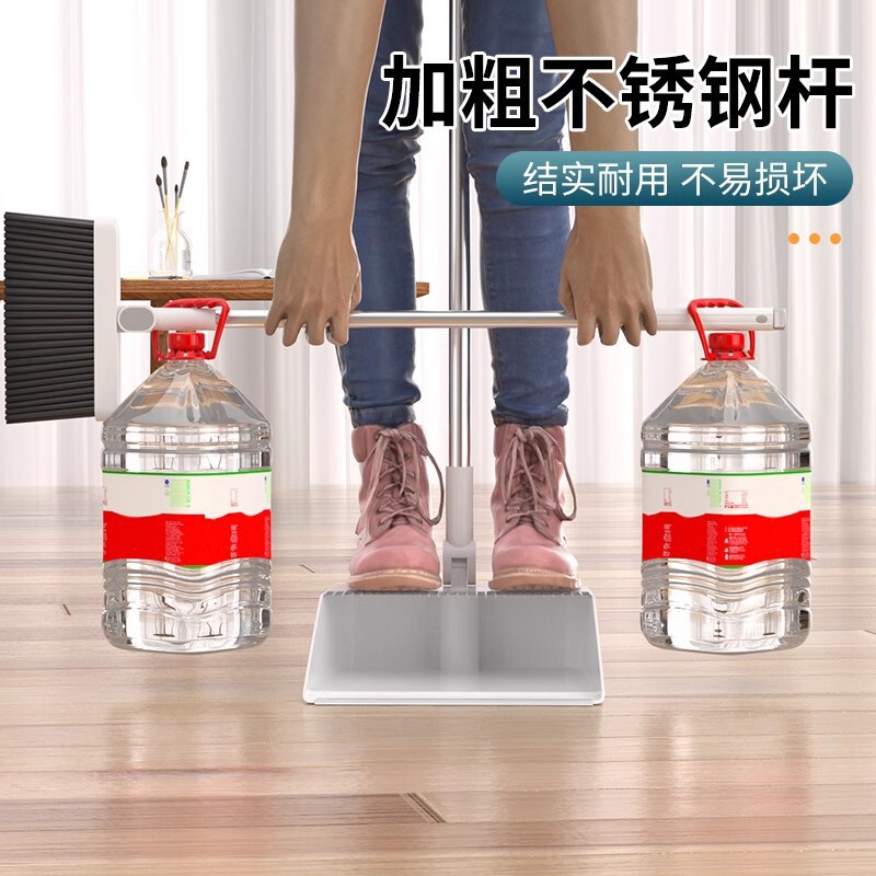 箕のセットを掃除します。家庭用の単一の柔らかい毛の大きな箒を掃除します。|undefined