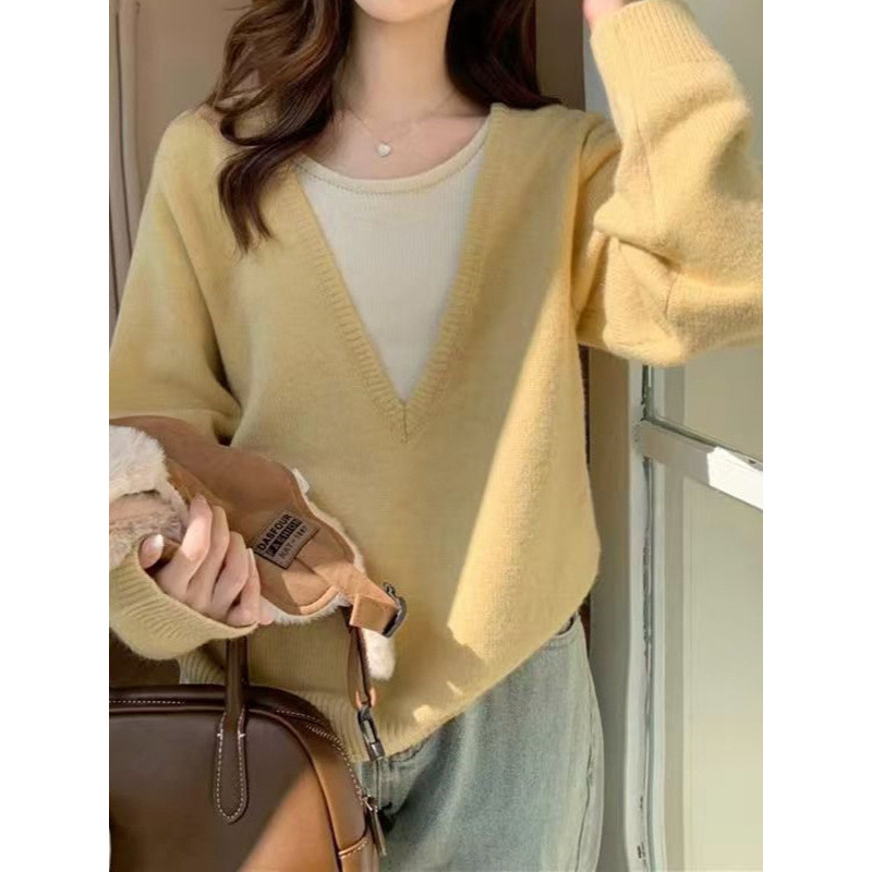 Coreana de color de cuello v falso dos piezas de jersey de punto para mujeres otoño y invierno nuevo diseño interior con suéter delgado para mujeres