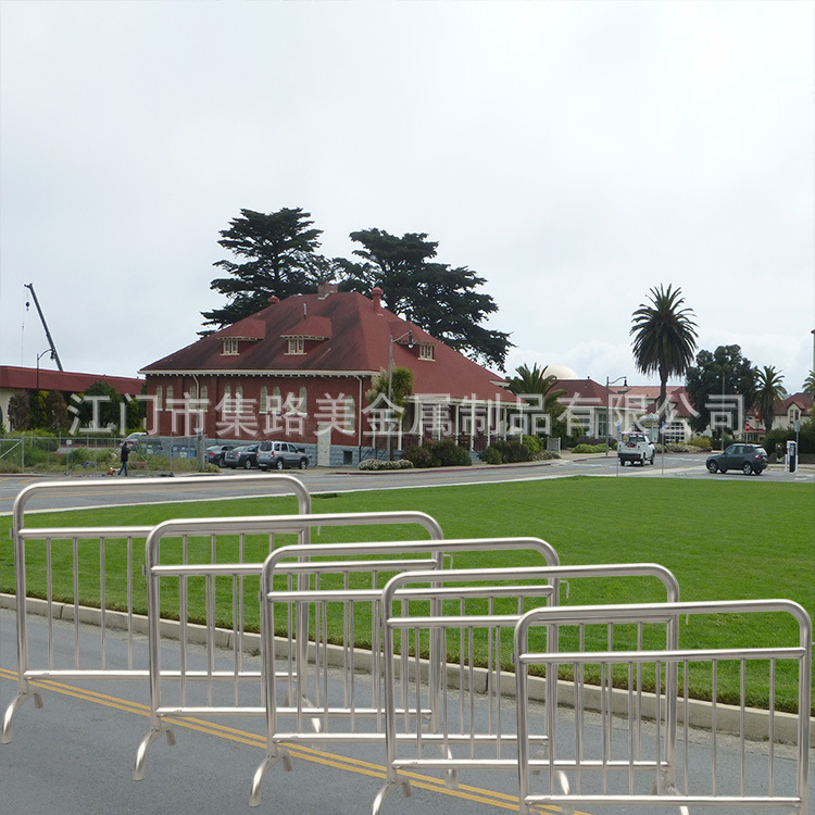 不锈钢铁马201.304 可移动铁马 安全防护隔离护栏 现货厂家直供