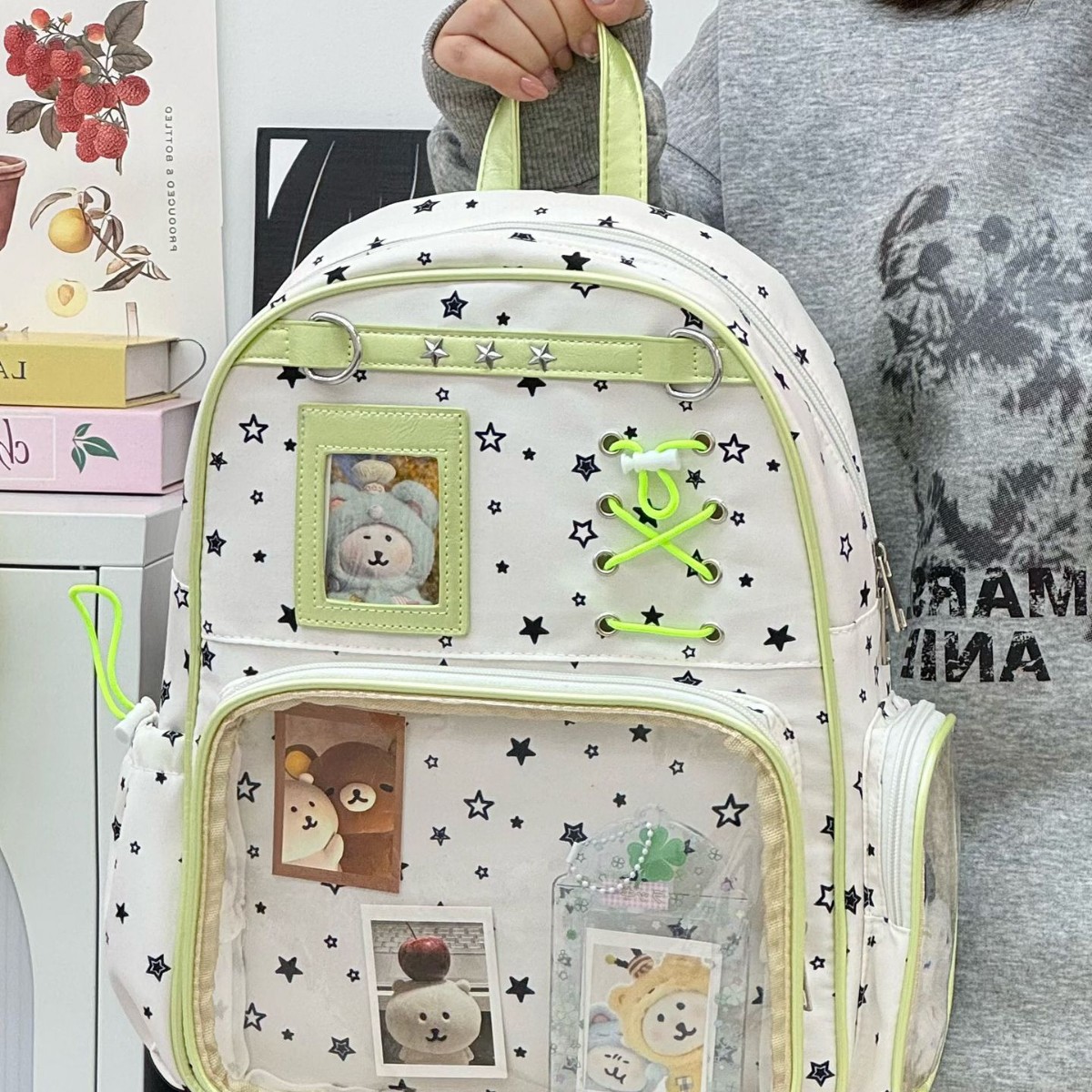 2026 Korean version fresh and sweet schoolbag for girls, cute star-shaped backpack for junior high and high school girls, lightweight double shoulder bag